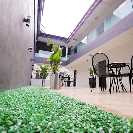 Hotel Mezzo Kuala Lumpur Luaran gambar